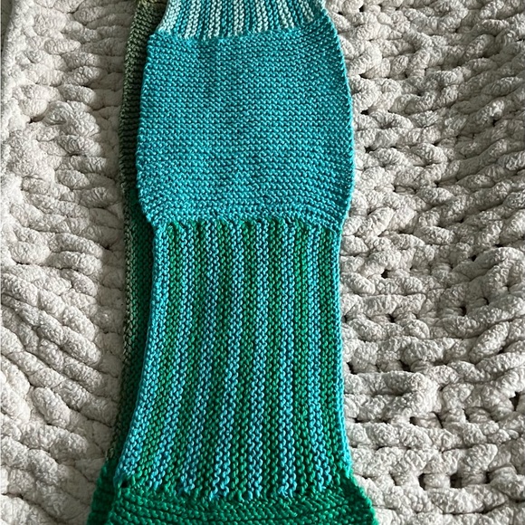 Hand knitted Scarf - Picture 7 of 7